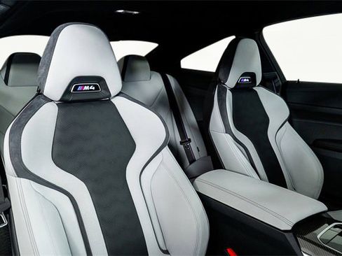 Used 2026 BMW M4 Competition w/ Executive Package image 31