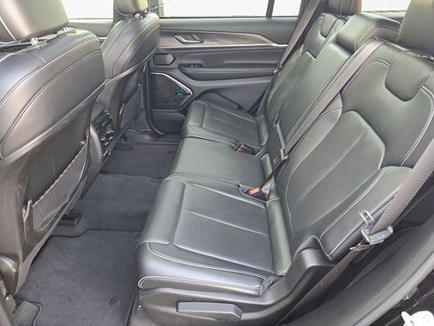 Used 2021 Jeep Grand Cherokee L Overland image 14