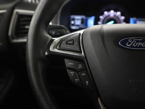 Used 2024 Ford Edge SEL image 25