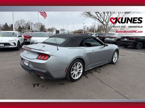 Used 2025 Ford Mustang GT Premium image 17