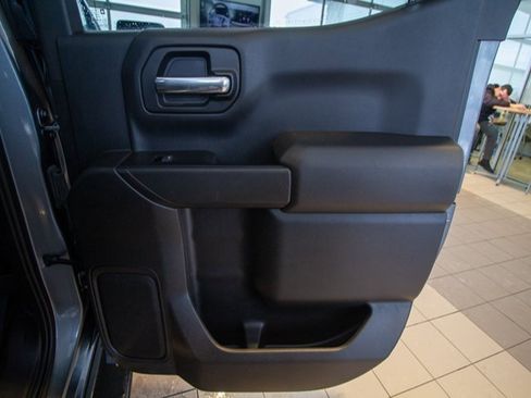 Used 2019 Chevrolet Silverado 1500 LT w/ All-Star Edition image 11