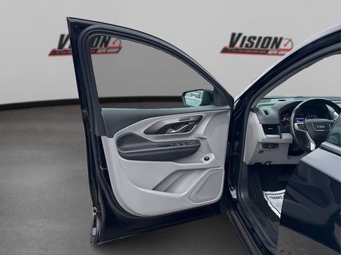 Used 2022 GMC Terrain SLT image 23