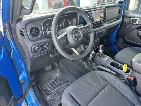 Used 2024 Jeep Wrangler Unlimited Rubicon 4xe w/ Safety Group AWD/4WD image 14