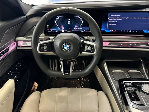 Used 2023 BMW 740i RWD image 32