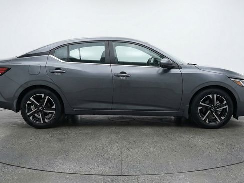 Used 2025 Nissan Sentra SV FWD image 11
