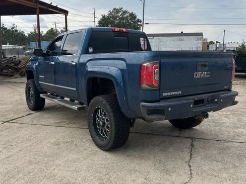 Used 2018 GMC Sierra 1500 SLT AWD/4WD image 2