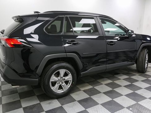 Used 2022 Toyota RAV4 XLE image 8