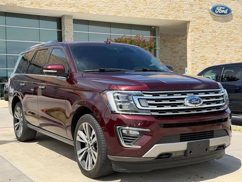 Used 2020 Ford Expedition Limited w/ Equipment Group 302A AWD/4WD image 18
