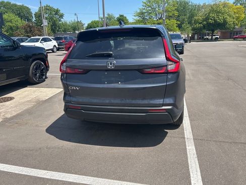 Used 2024 Honda CR-V EX image 6