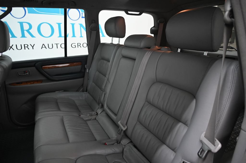 Used 2004 Lexus LX 470 4WD w/ Preferred Accessory Pkg image 39