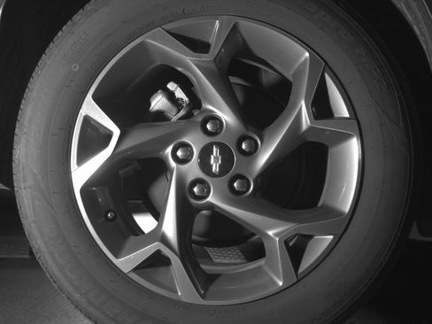 Used 2025 Chevrolet Trax LT w/ LT Convenience Package FWD image 15