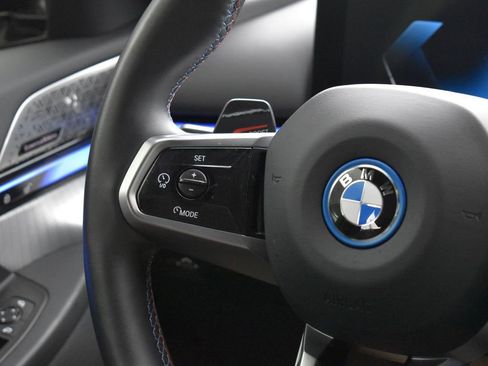 Used 2024 BMW i5 M60 image 22