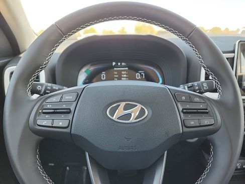New 2026 Hyundai Venue SEL image 19