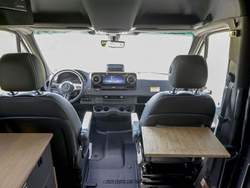 Used 2025 Mercedes-Benz Sprinter 2500 image 59