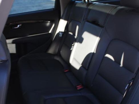Used 2016 Volvo XC70 T5 Premier w/ Proximity Package image 25