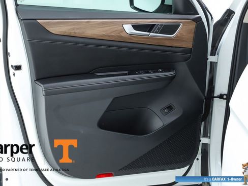 Used 2024 Volkswagen Atlas SE image 18