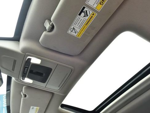 Used 2025 Honda CR-V EX-L image 24