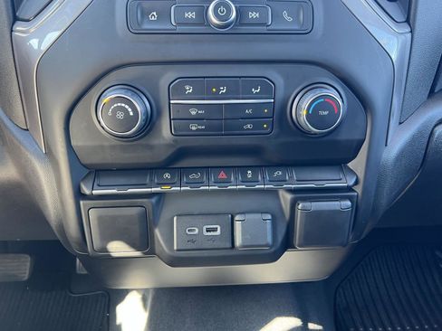 Used 2021 Chevrolet Silverado 1500 Custom image 30