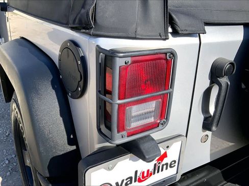 Used 2012 Jeep Wrangler Call of Duty image 21