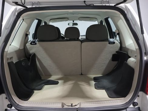 Used 2011 MAZDA Tribute i Sport FWD image 4