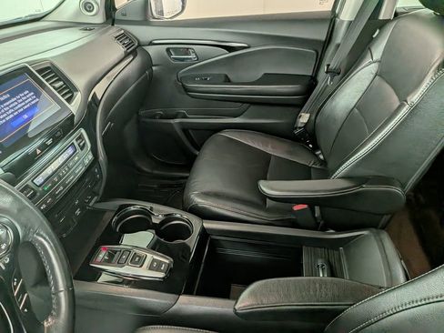 Used 2016 Honda Pilot Elite image 29
