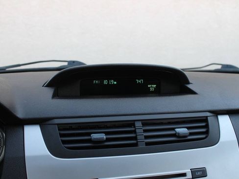Used 2010 Ford Focus SE FWD image 37