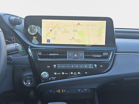 Used 2024 Lexus ES 250 w/ Premium Package image 19