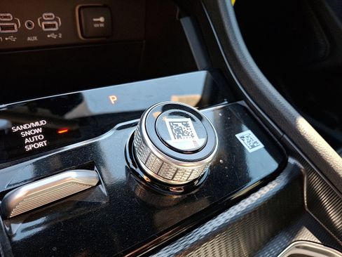 New 2025 Jeep Grand Cherokee Limited image 11