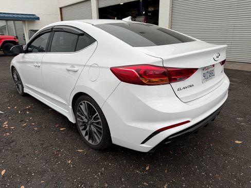 Used 2018 Hyundai Elantra Sport image 3