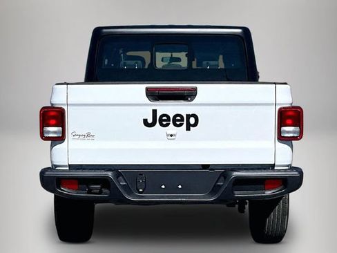 New 2026 Jeep Gladiator Sport AWD/4WD image 4