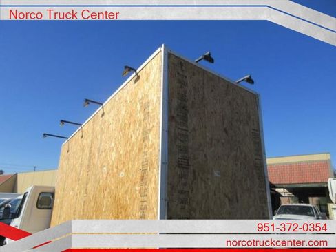 Used 2005 Dodge Sprinter 2500 image 21