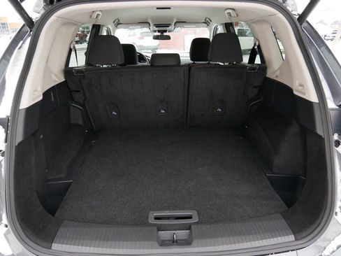 Used 2025 Nissan Rogue SV AWD/4WD image 10
