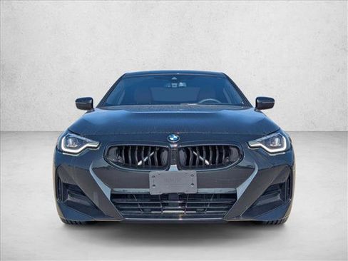 Used 2025 BMW 230i Coupe w/ M Sport Package image 2