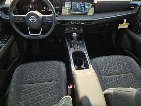 New 2026 Nissan Kicks SV image 10