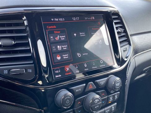 Used 2020 Jeep Grand Cherokee High Altitude image 31