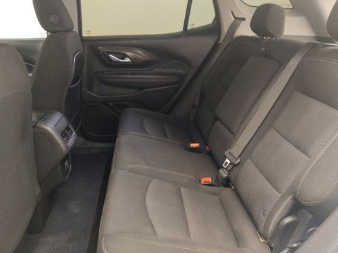 Used 2023 GMC Terrain SLE w/ Elevation Edition FWD image 18
