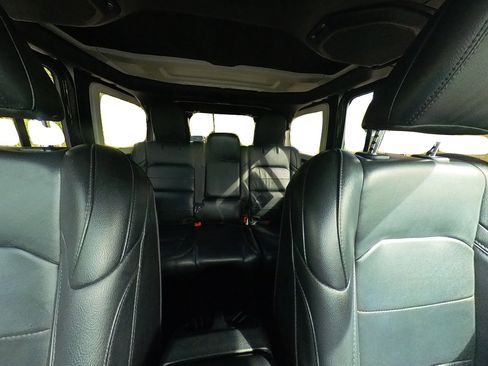 Used 2021 Jeep Wrangler Unlimited Sahara image 60