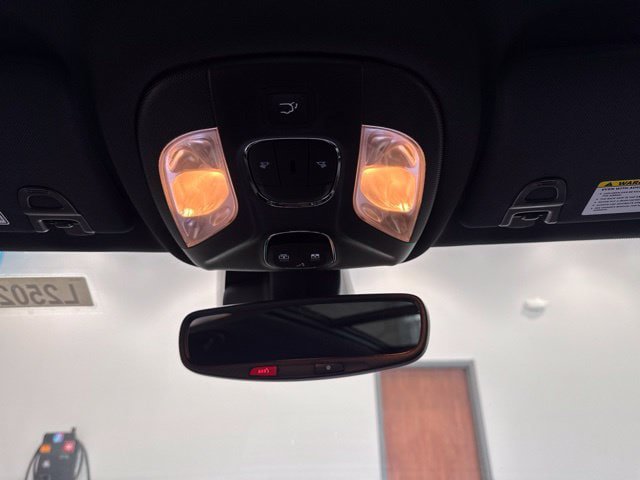 New 2026 Jeep Compass Limited w/ Sun, Sound & Navigation Group AWD/4WD image 38