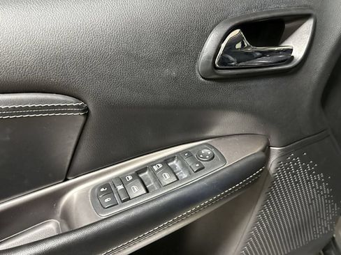 Used 2017 Dodge Journey Crossroad FWD image 20