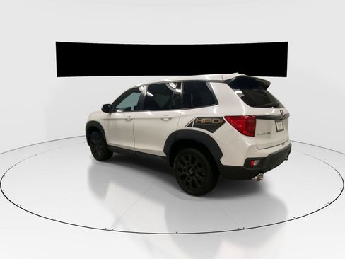 Used 2023 Honda Passport EX-L image 8