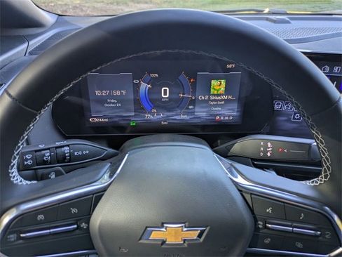 New 2026 Chevrolet Equinox EV LT image 14