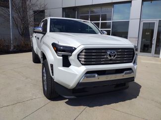 New 2026 Toyota Tacoma Limited AWD/4WD video 2