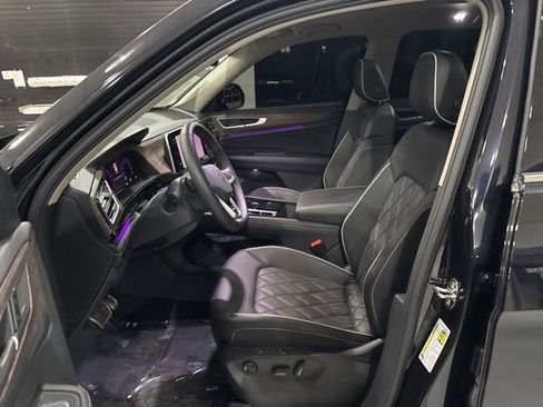 Used 2025 Volkswagen Atlas SEL Premium R-Line image 15