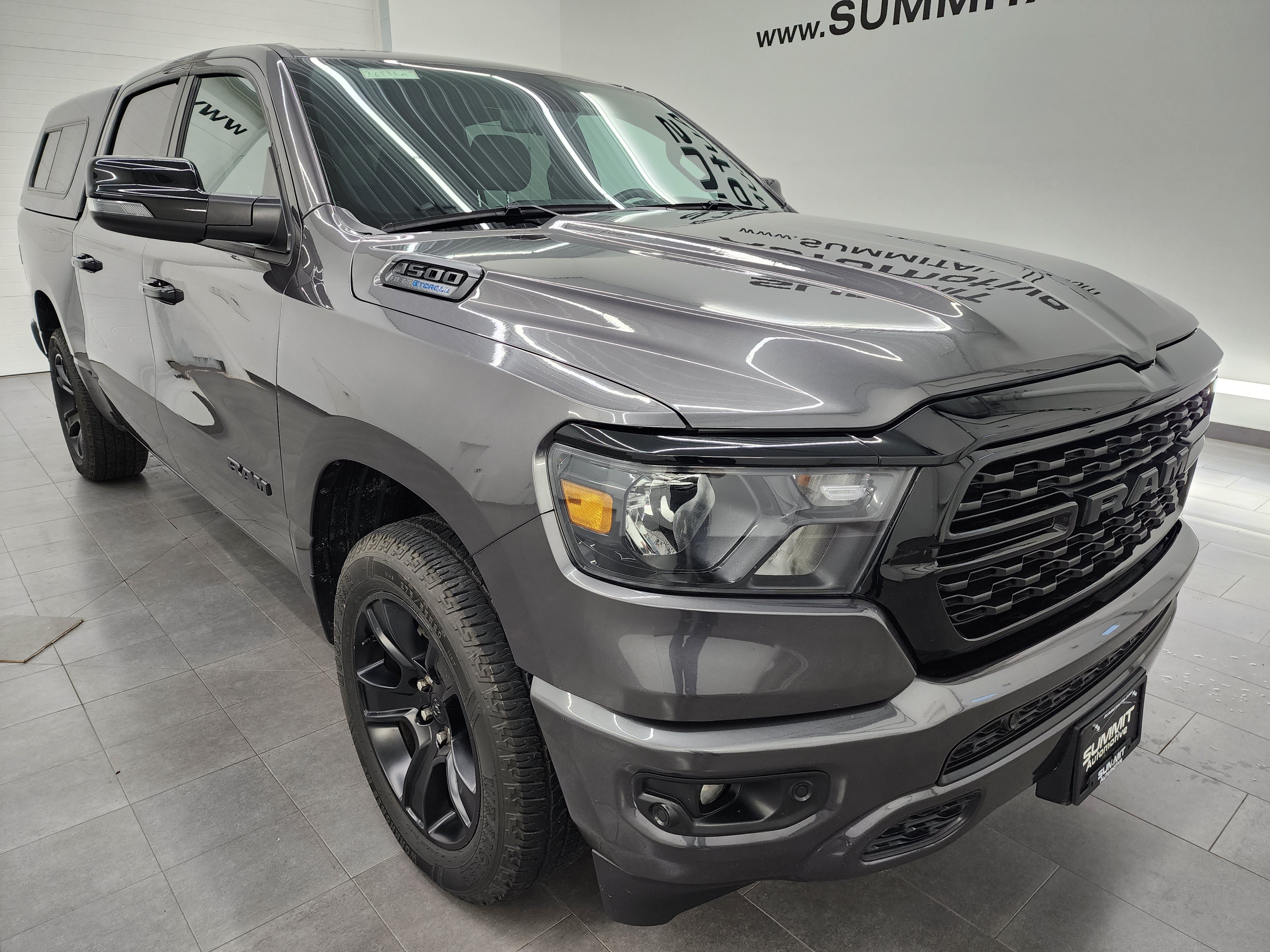 Used 2024 RAM 1500 Big Horn AWD/4WD image 2