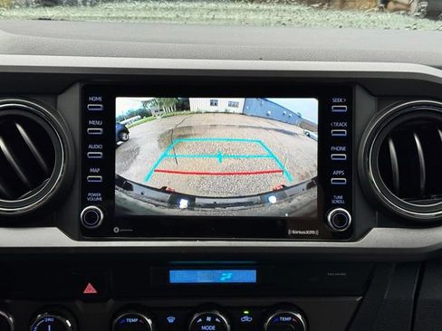 Used 2021 Toyota Tacoma TRD Sport AWD/4WD image 4