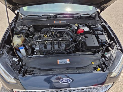 Used 2020 Ford Fusion Titanium FWD image 23