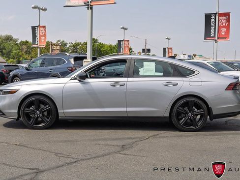 Used 2025 Honda Accord Sport image 13