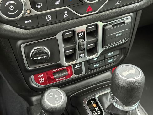 New 2026 Jeep Wrangler Unlimited Sport AWD/4WD image 19