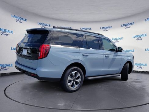 New 2027 Ford Expedition Active RWD image 4