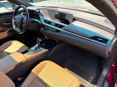 Certified 2021 Lexus ES 250 w/ Premium Package AWD/4WD image 20